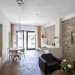 Kleine Backsteinloft Apartment *